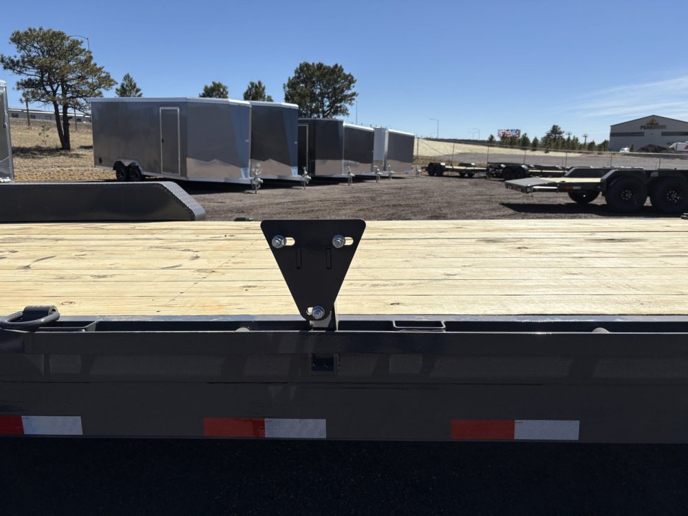 7'x22' Lamar Equipment