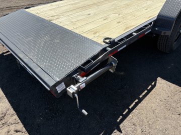 7'x22' Lamar Equipment