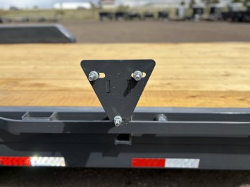 7'x20' Lamar Equipment