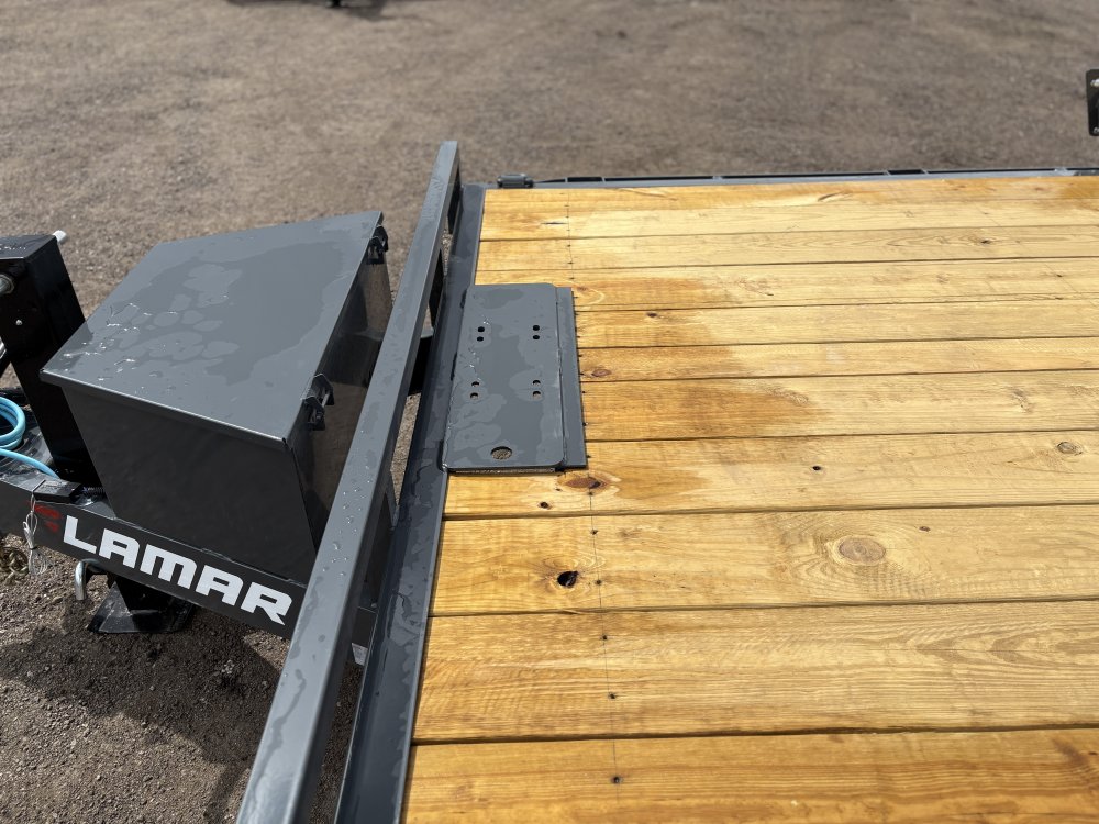 7'x20' Lamar Equipment