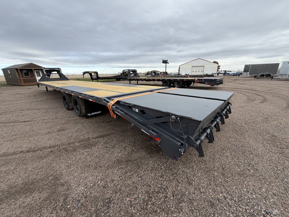 8.5'x40' Lamar Flatbed