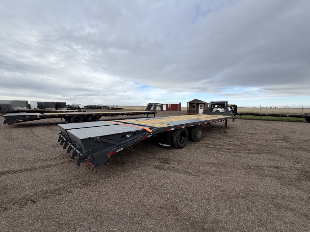 8.5'x32' Lamar Flatbed