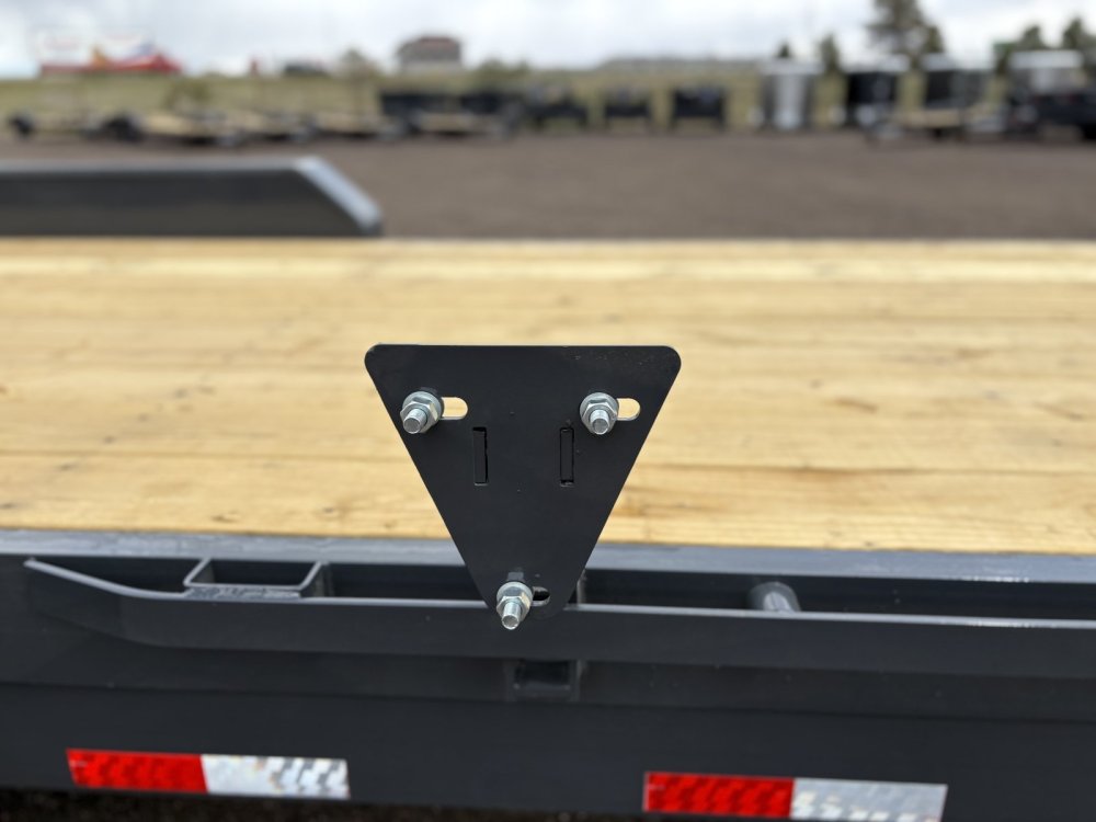 7'x20' Lamar Equipment