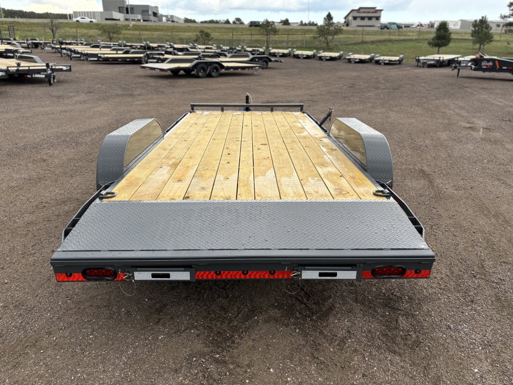 7'x18' Lamar Equipment