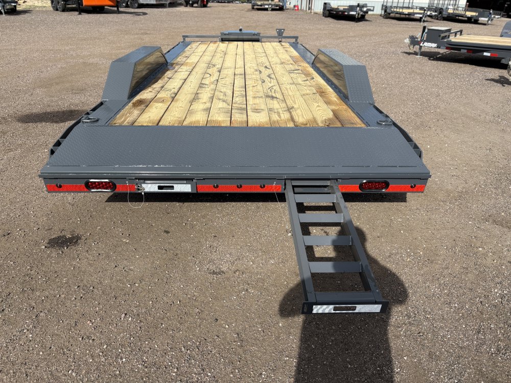 8.5'x22' Lamar Equipment