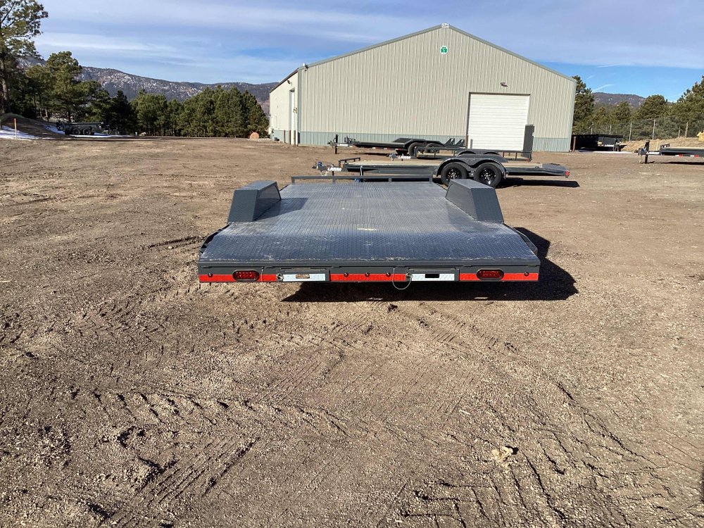 8.5'x22' Lamar Equipment