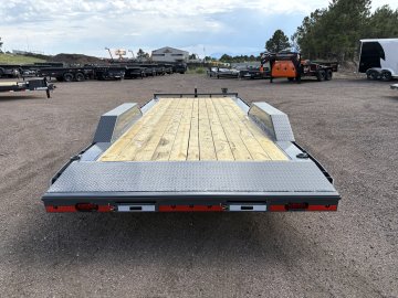 8.5'x22' Lamar Equipment