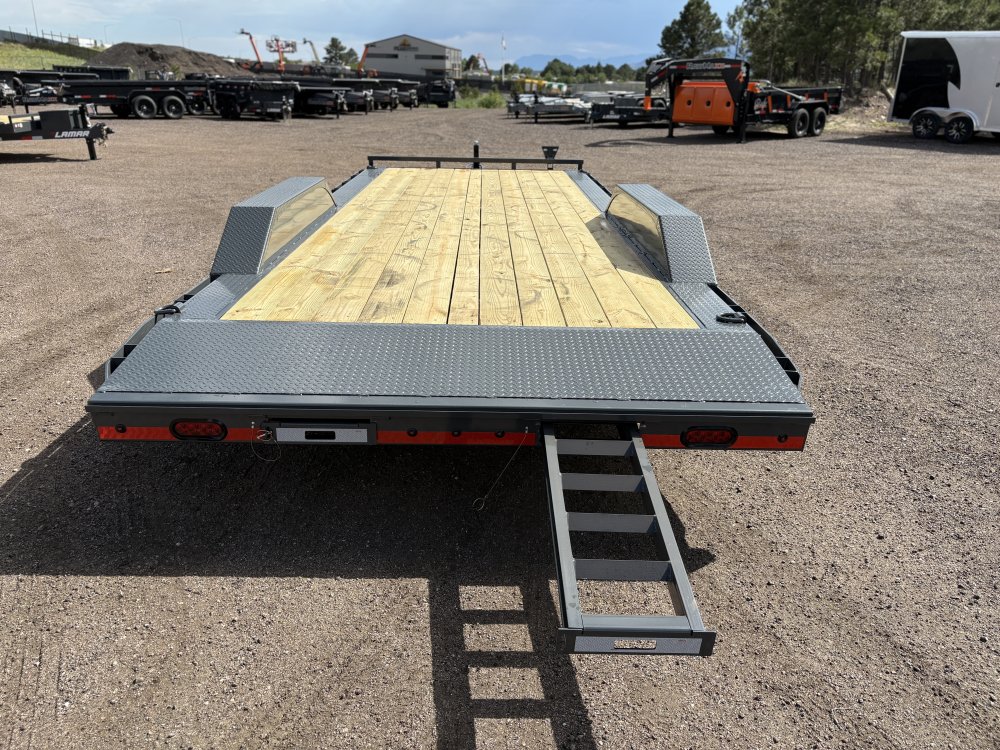 8.5'x22' Lamar Equipment