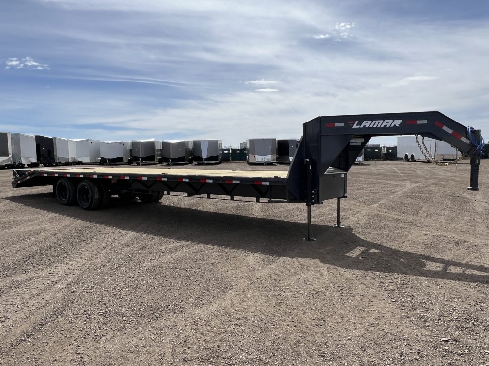 8.5'x32' Lamar Flatbed