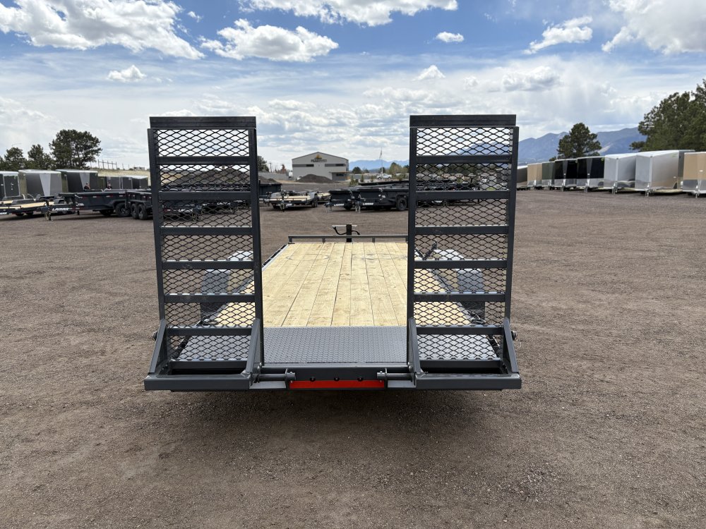 7'x20' Lamar Equipment