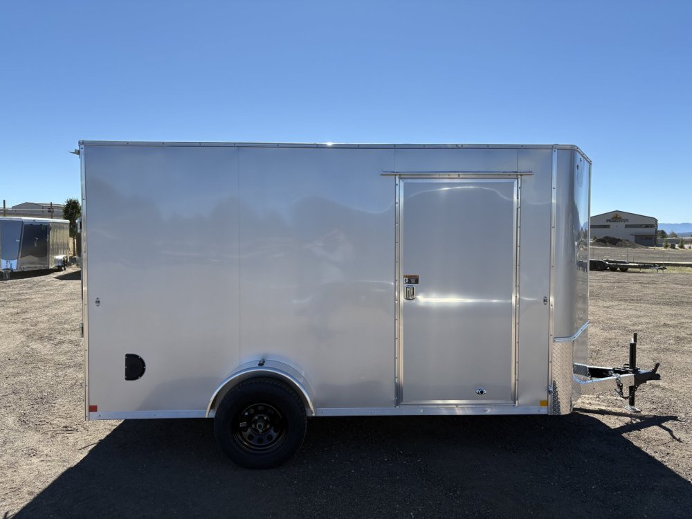 6'x12' Big Horn Enclosed Cargo
