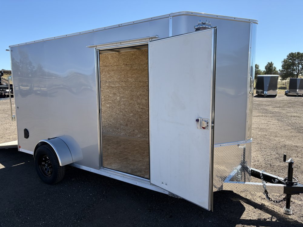 6'x12' Big Horn Enclosed Cargo