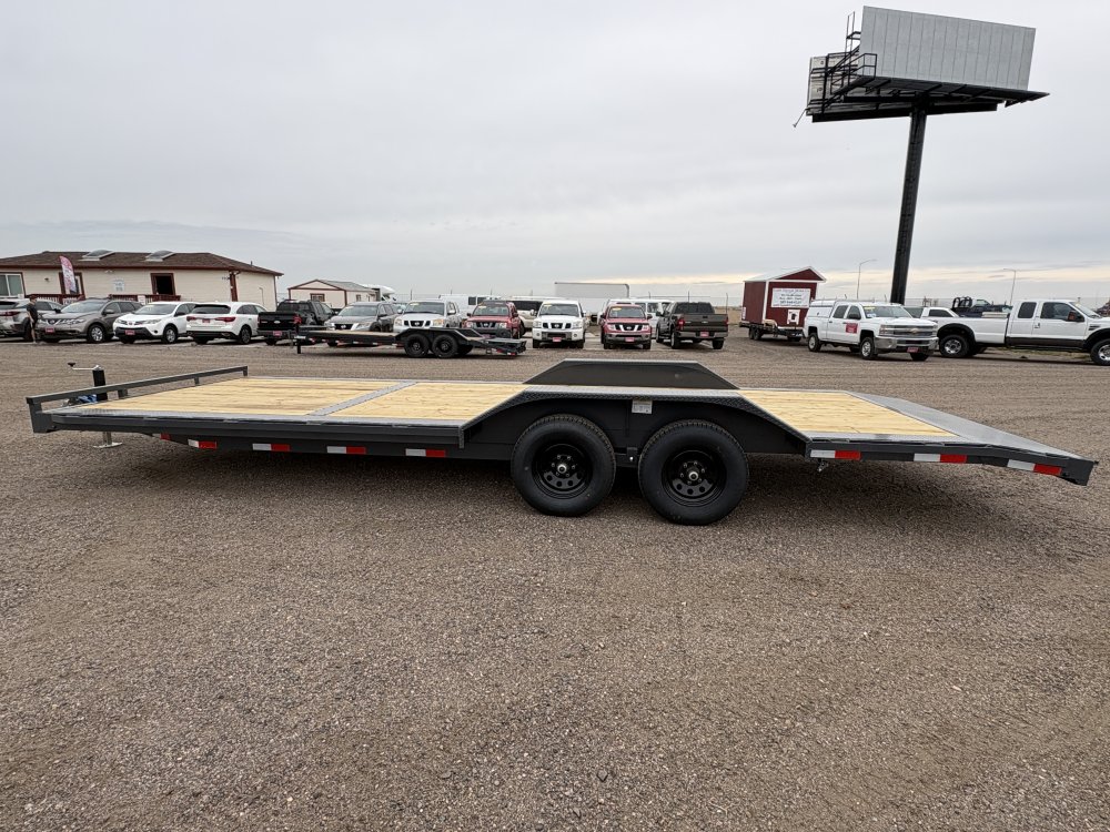 8.5'x24' Lamar Equipment