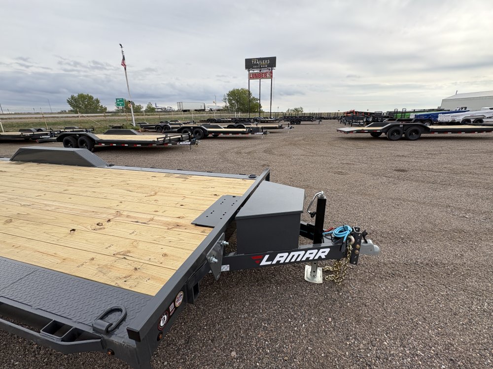 8.5'x22' Lamar Equipment