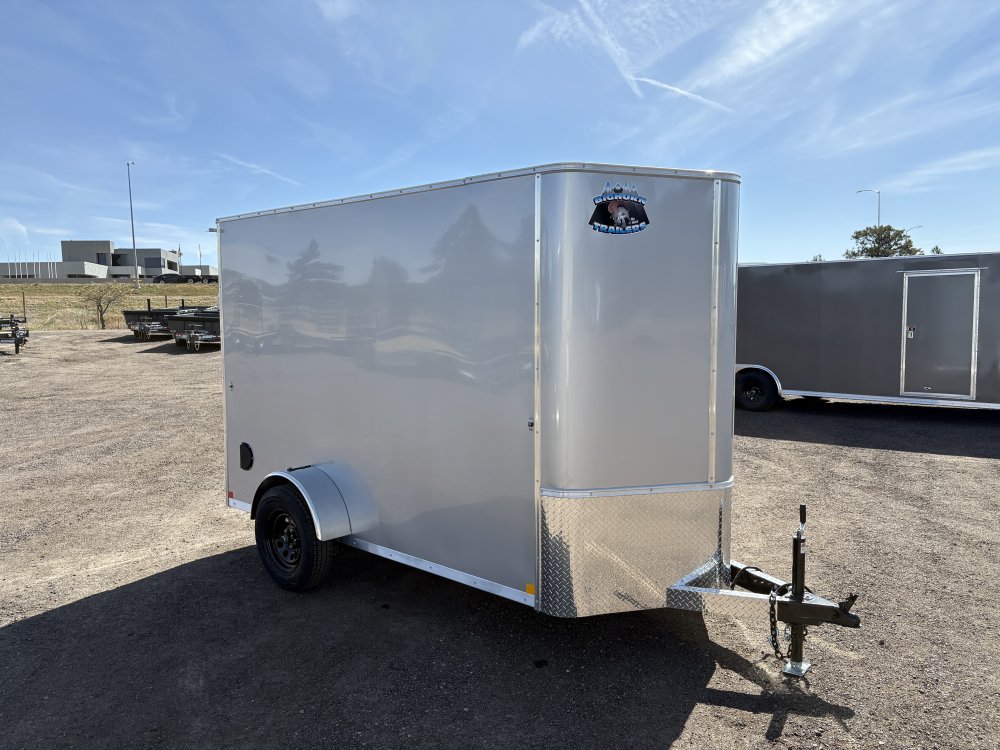 5'x8' Big Horn Enclosed Cargo