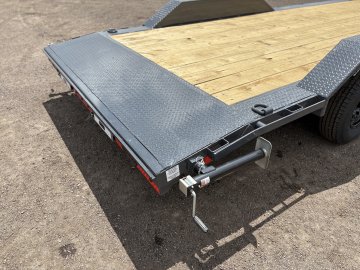 8.5'x20' Lamar Equipment