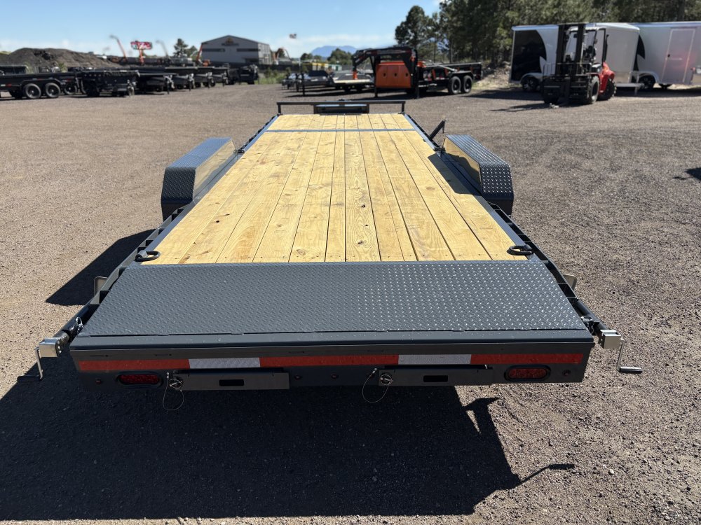 7'x24' Lamar Equipment