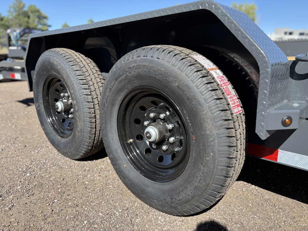 7'x24' Lamar Equipment