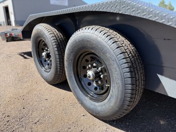 8.5'x24' Lamar Equipment