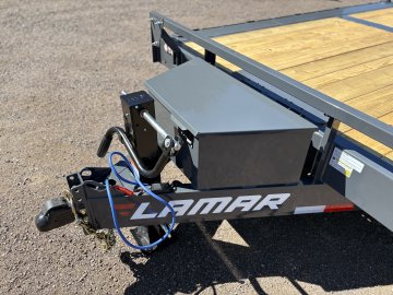 8.5'x24' Lamar Equipment