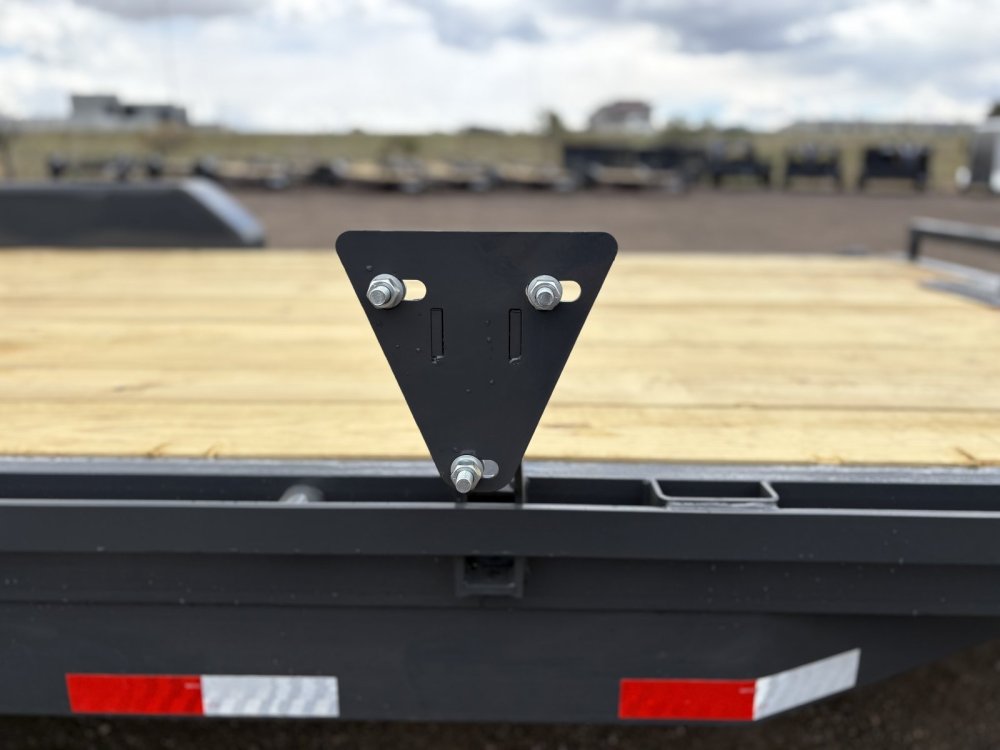 7'x18' Lamar Equipment
