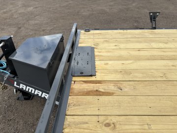 7'x18' Lamar Equipment