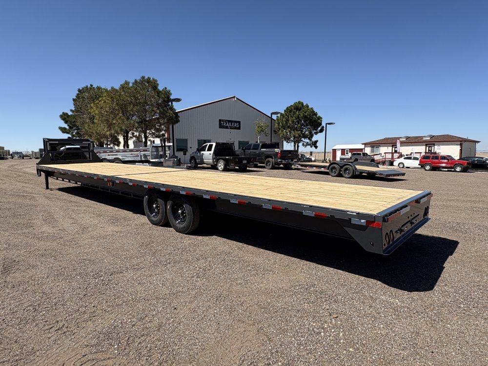 8.5'x40' Lamar Flatbed