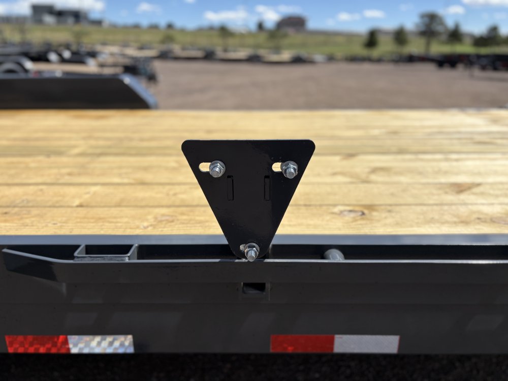 7'x20' Lamar Equipment