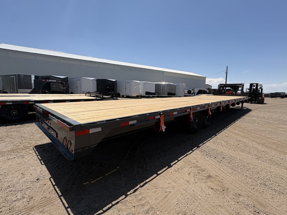8.5'x40' Lamar Flatbed
