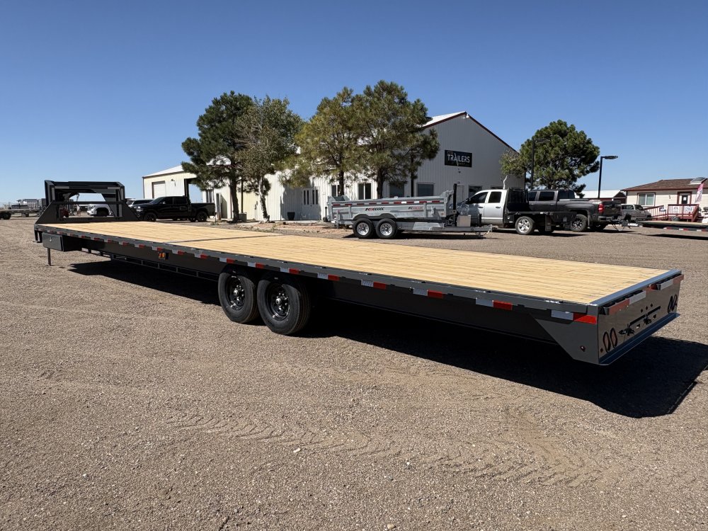 8.5'x40' Lamar Flatbed