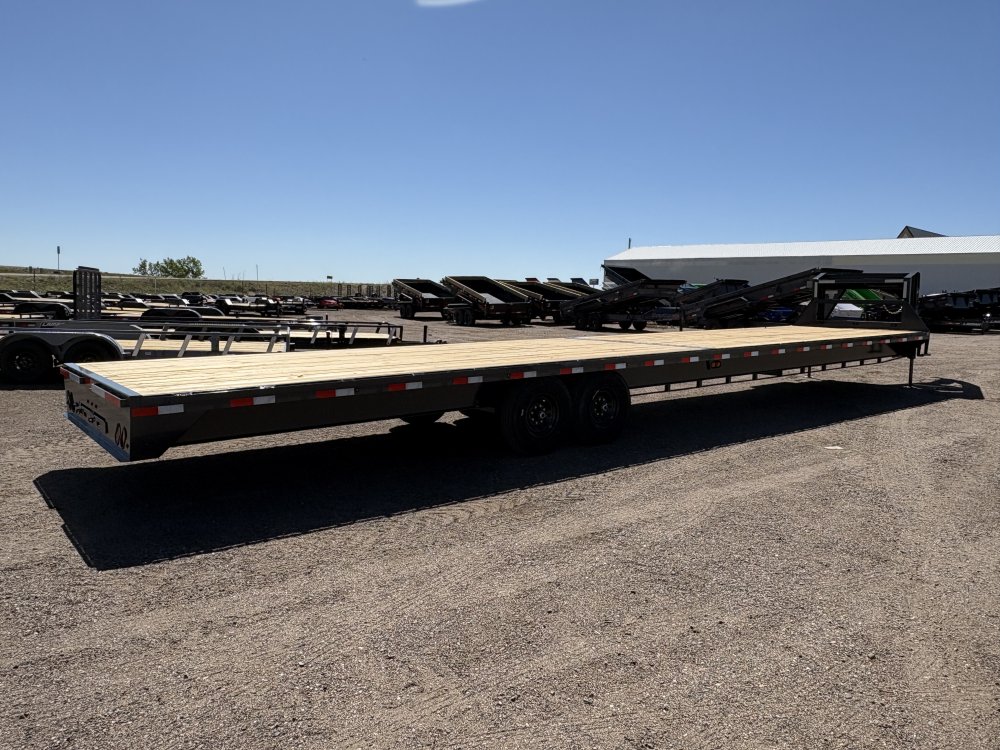 8.5'x40' Lamar Flatbed