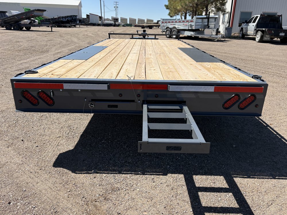 8.5'x20' Lamar Flatbed