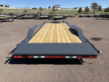 8.5'x22' Lamar Equipment