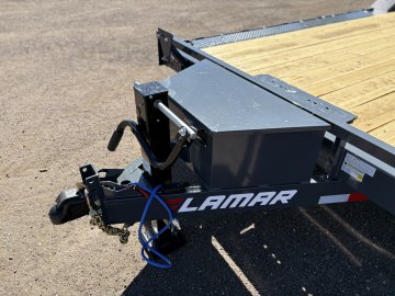 8.5'x22' Lamar Equipment