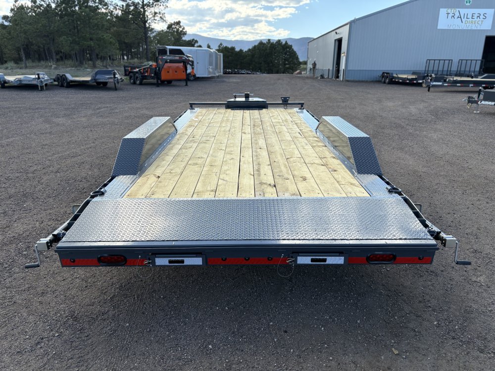 8.5'x20' Lamar Equipment
