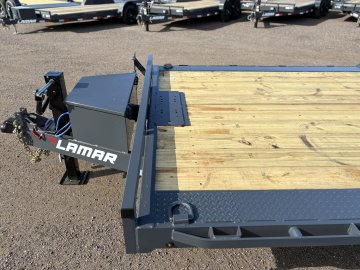 8.5'x20' Lamar Equipment
