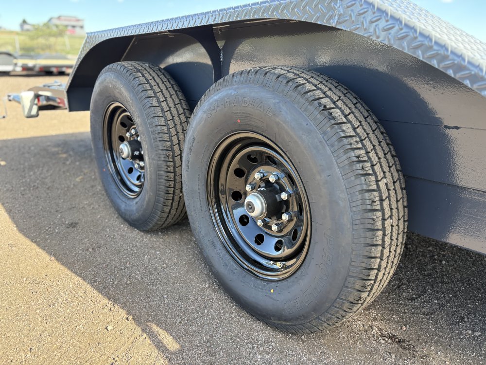 8.5'x20' Lamar Equipment
