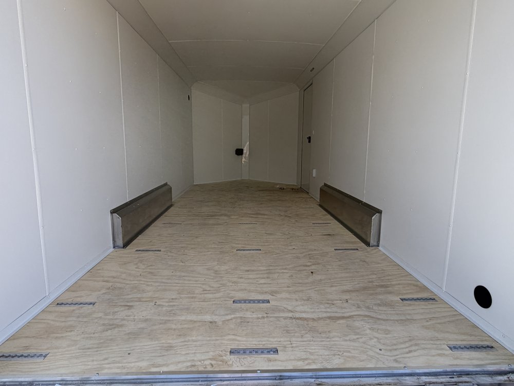 7.5'x18' NEO Enclosed Cargo