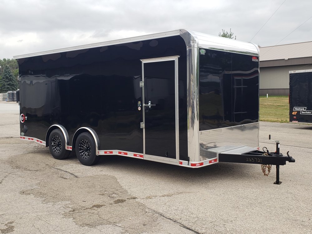 2026 United Trailers UXT-8.520TA70 enclosed contractor construction trailer w/ wing RTW pkg