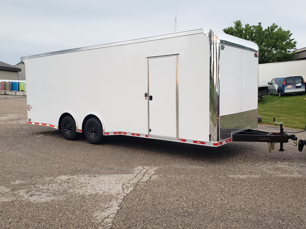 2026 United Trailers United UXT 8.5' x 24' enclosed racing trailer car hauler construction contracto