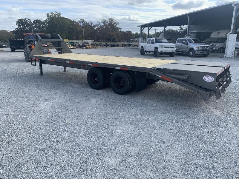 102'x25' Bellwether Gooseneck