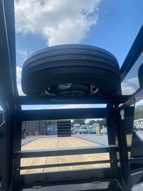 102"x32' Bellwether MFG Gooseneck