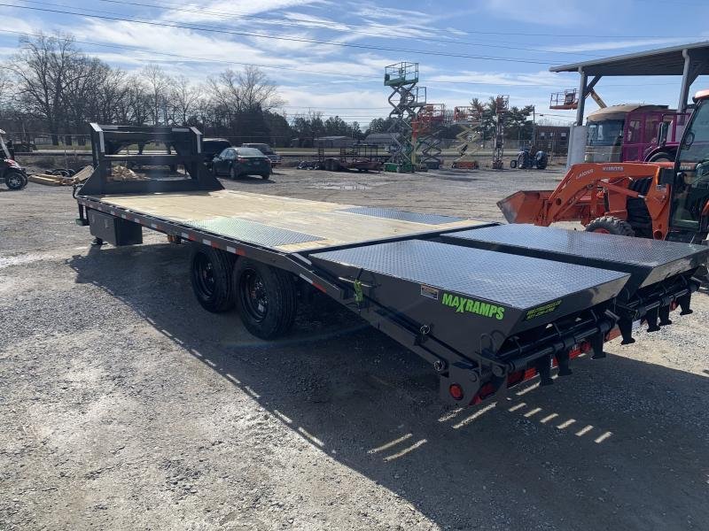 x Load Trail Gooseneck