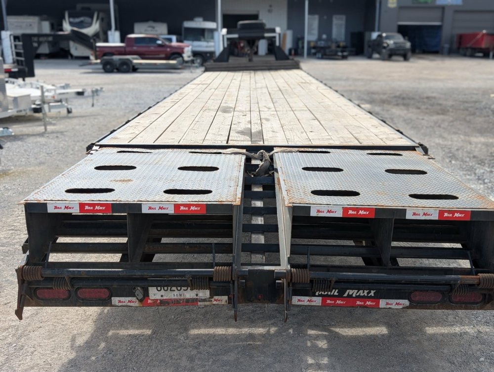 2024 Trail Maxx 102"X40' 20K GN