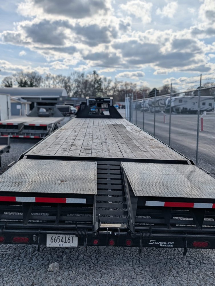 2025 East Texas Trailers 102'X40' DTA GN 12K