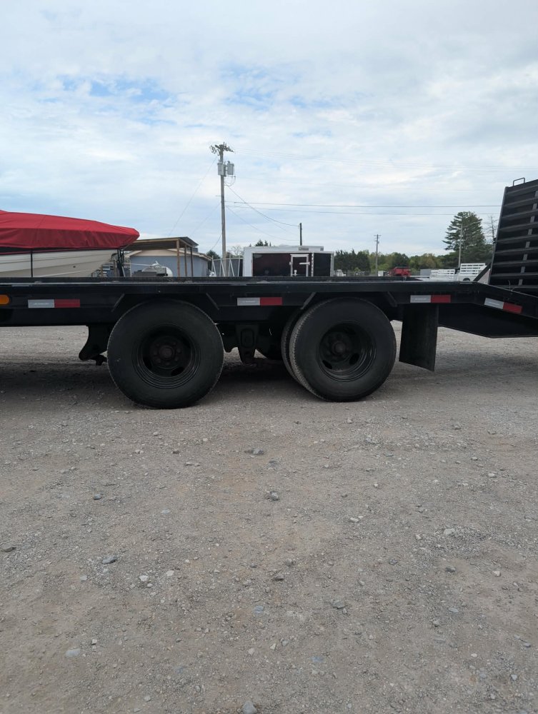 2023 PJ Trailers 102"X37' HD EQP Dual Tandem