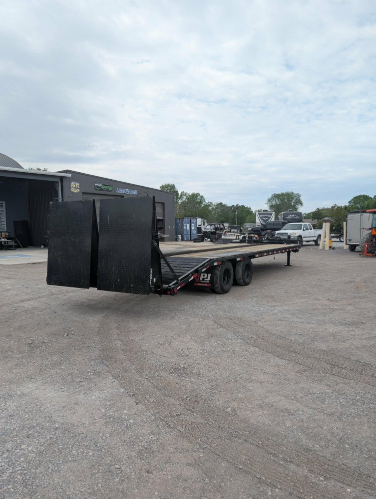 2023 PJ Trailers 102"X37' HD EQP Dual Tandem