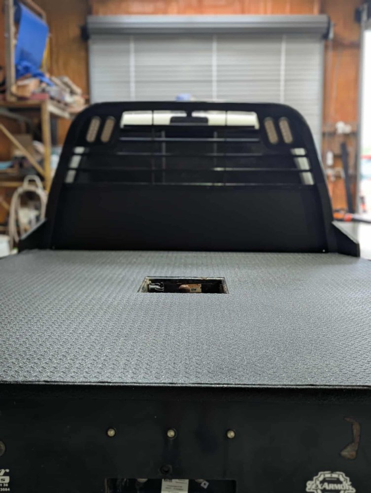 Black Diamond Spray-In Bedliner Flat Bed