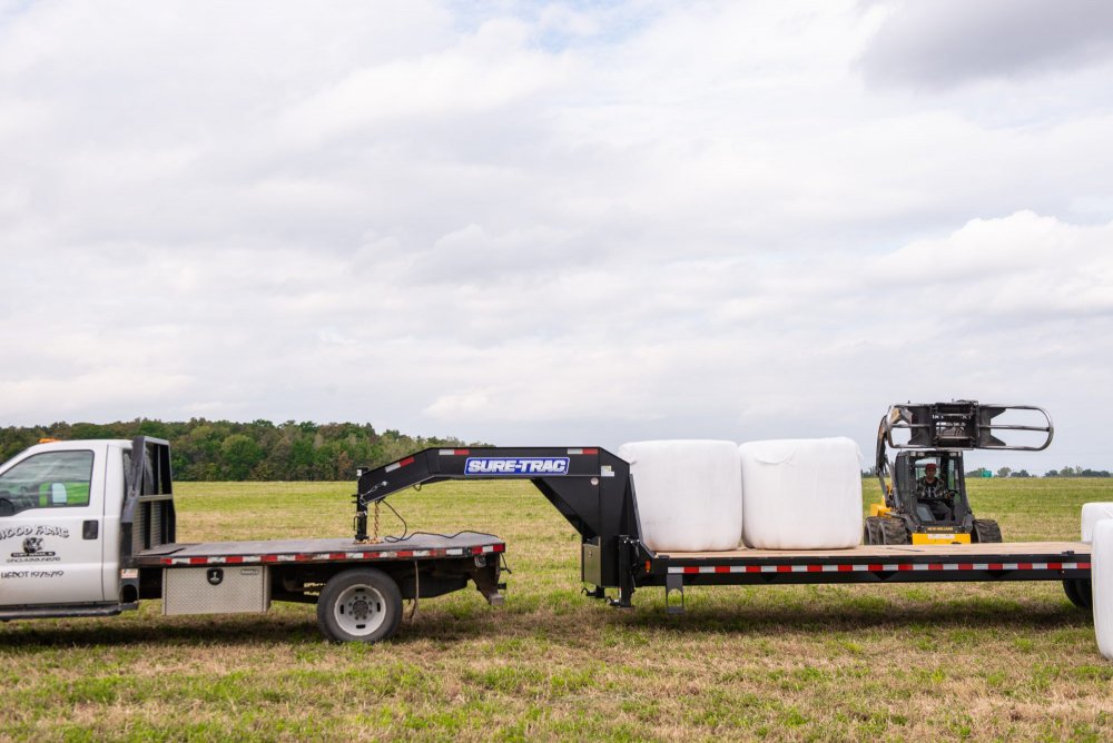 8.5 x 20+10, 22.5K Sure-Trac Deckover - HD LOW PROFILE HYDRAULIC BEAVERTAIL - GOOSENECK