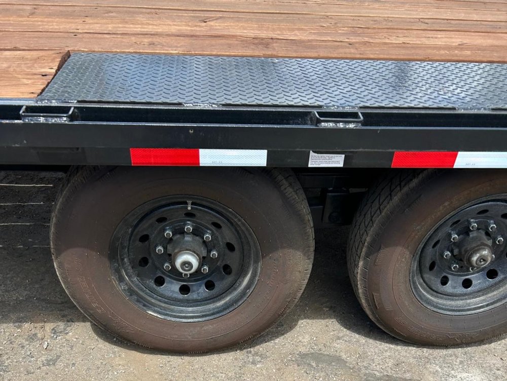 8' 6"x24' INTERSTATE Deckover